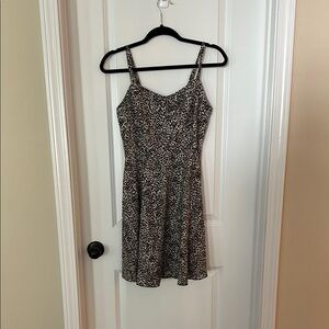 Old Navy Leopard Print Women's summer dress size Medium